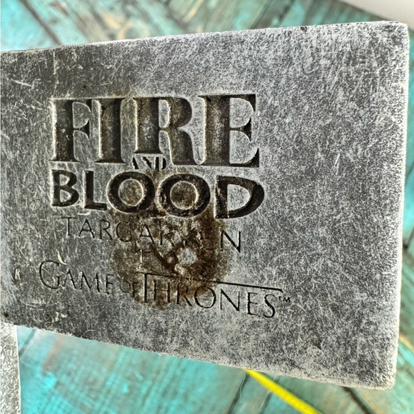 Game Of Thrones Fire And Blood Bookends HBO 2013 - Picture 13 of 16